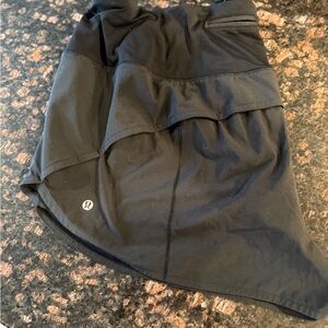 Lululemon Black Athletic 2.5” Speed Up shorts